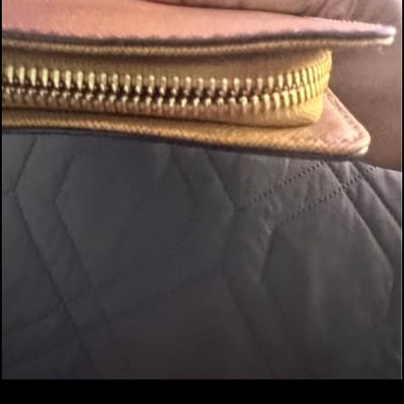 The Michael Kors Tan Leather Hamilton Edition Gold Lock Full Size Zip Around Wal - Picture 9 of 10